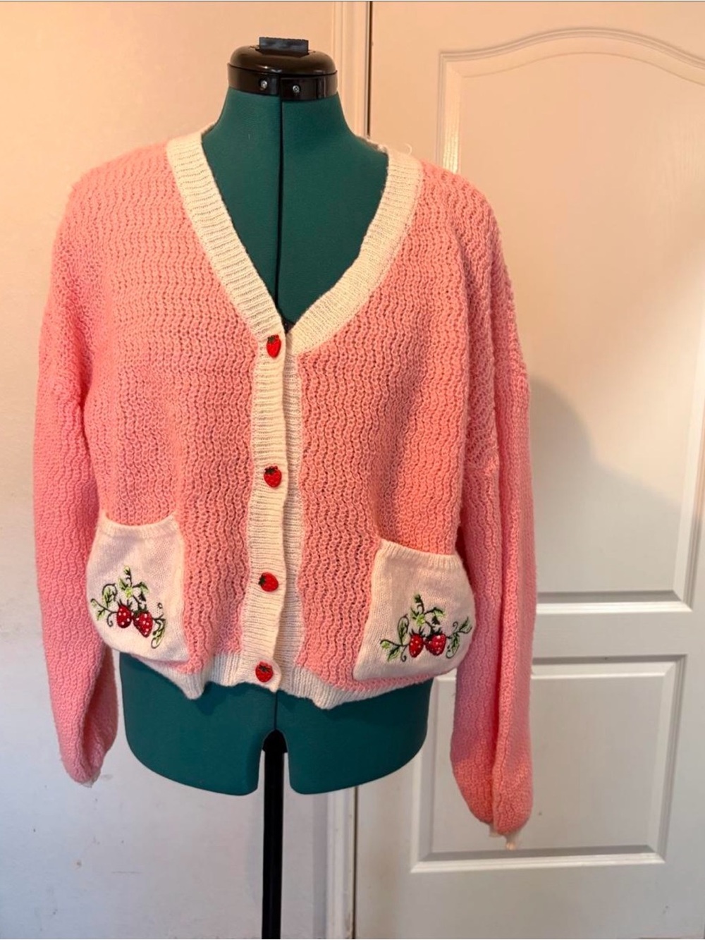 ROMWE Pink Cropped Cardigan with Embroidered Strawberry Pockets
